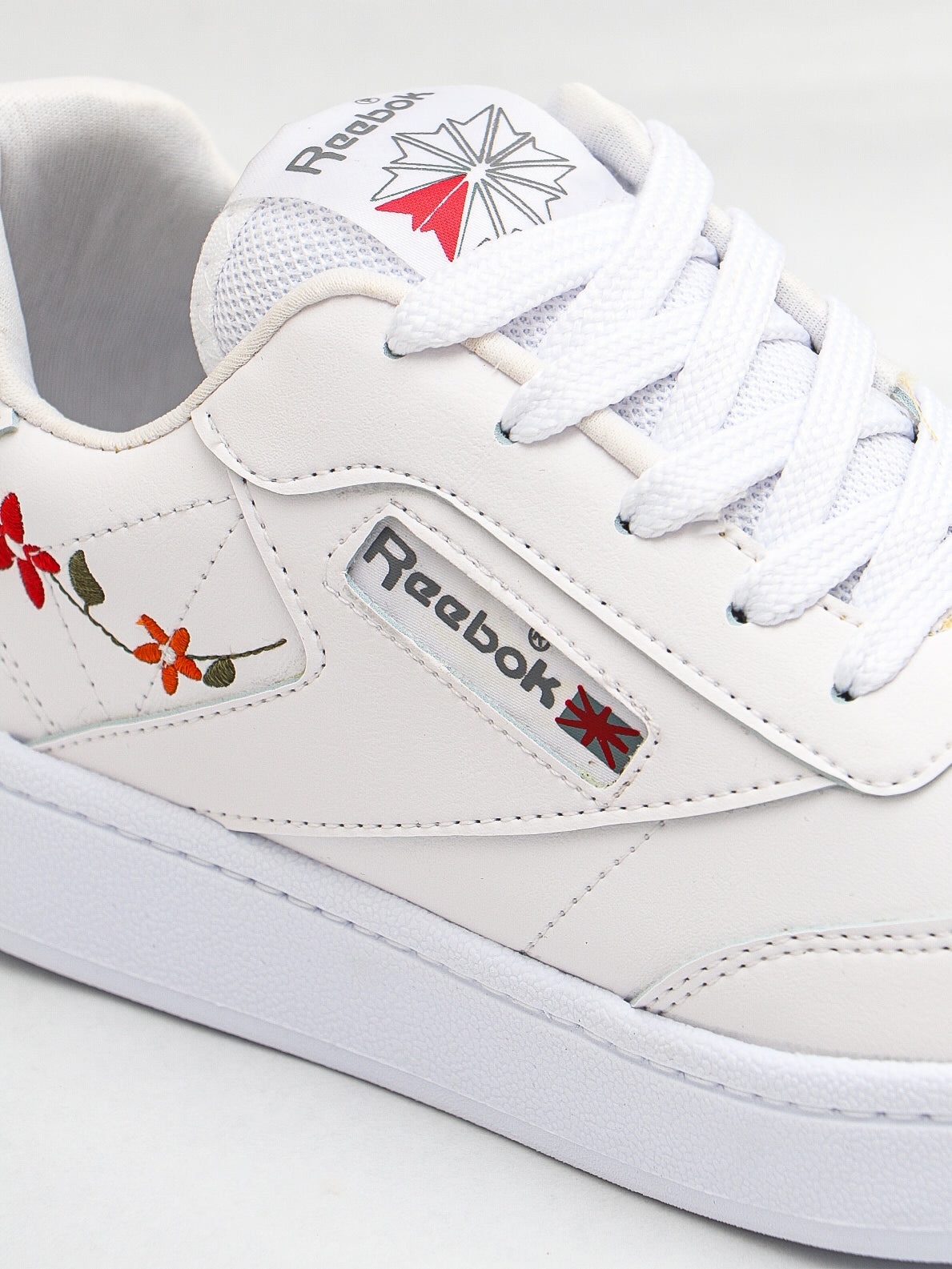 Reebok blancas C85