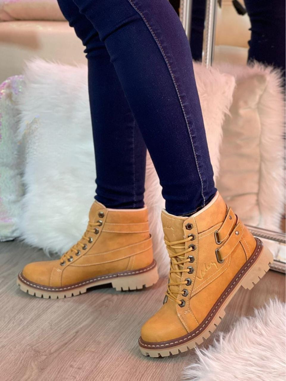 Bota Velez Mujer