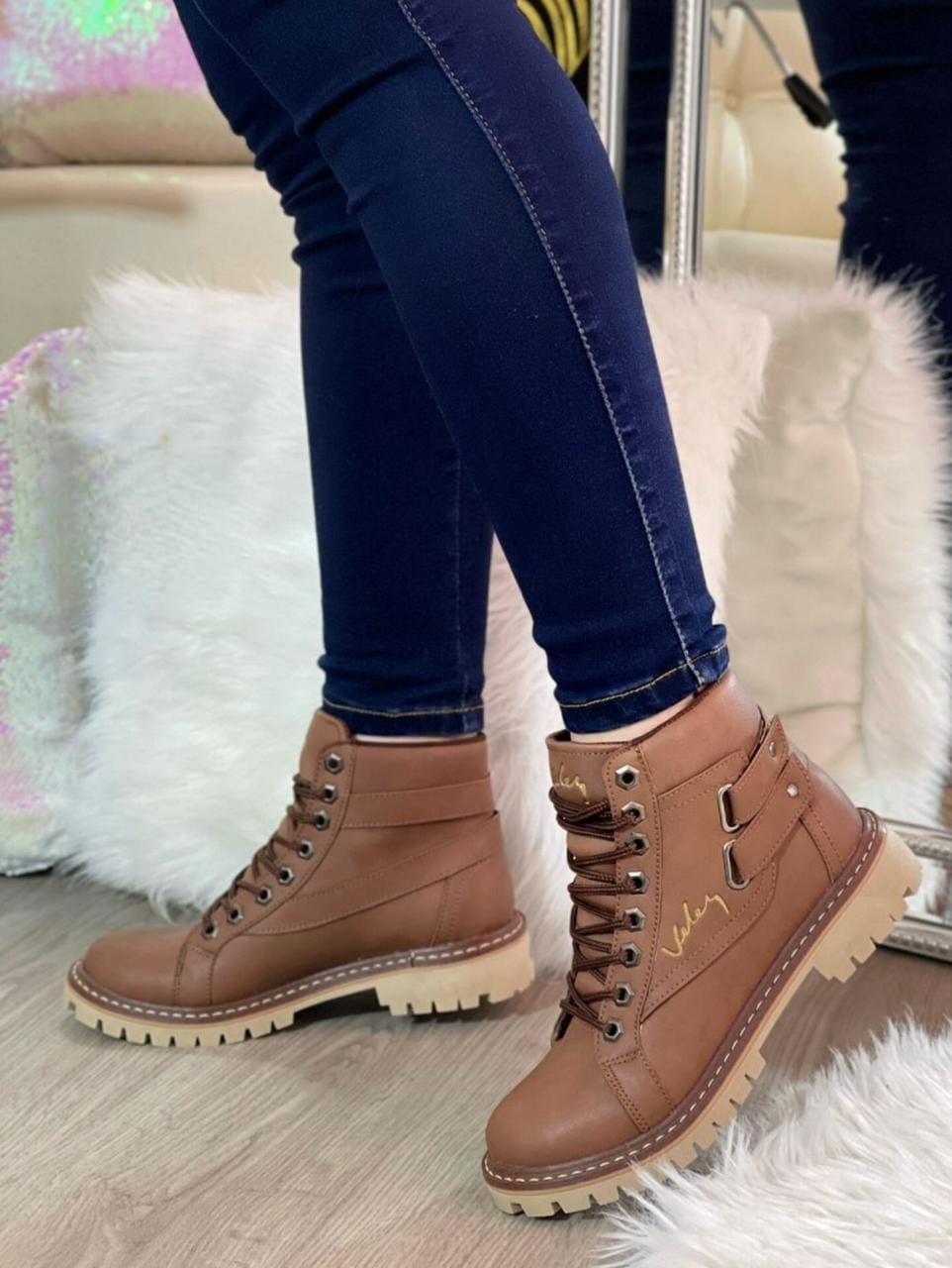 Bota Velez Mujer