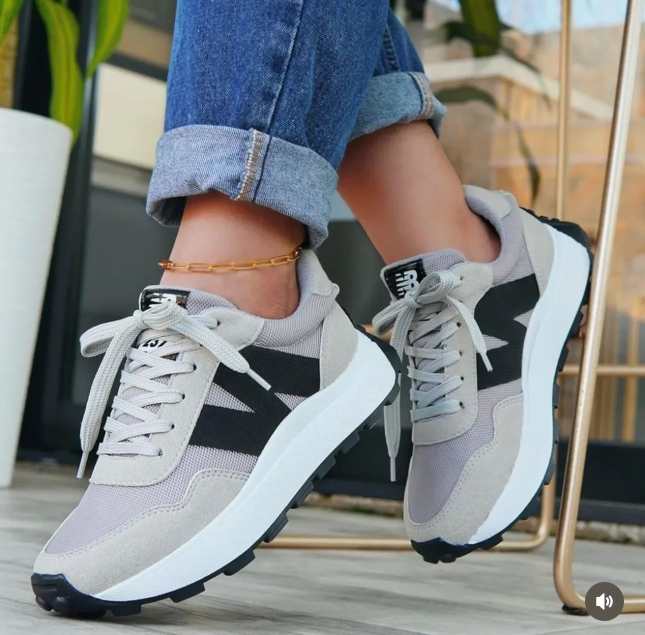 New Balance Dama 237