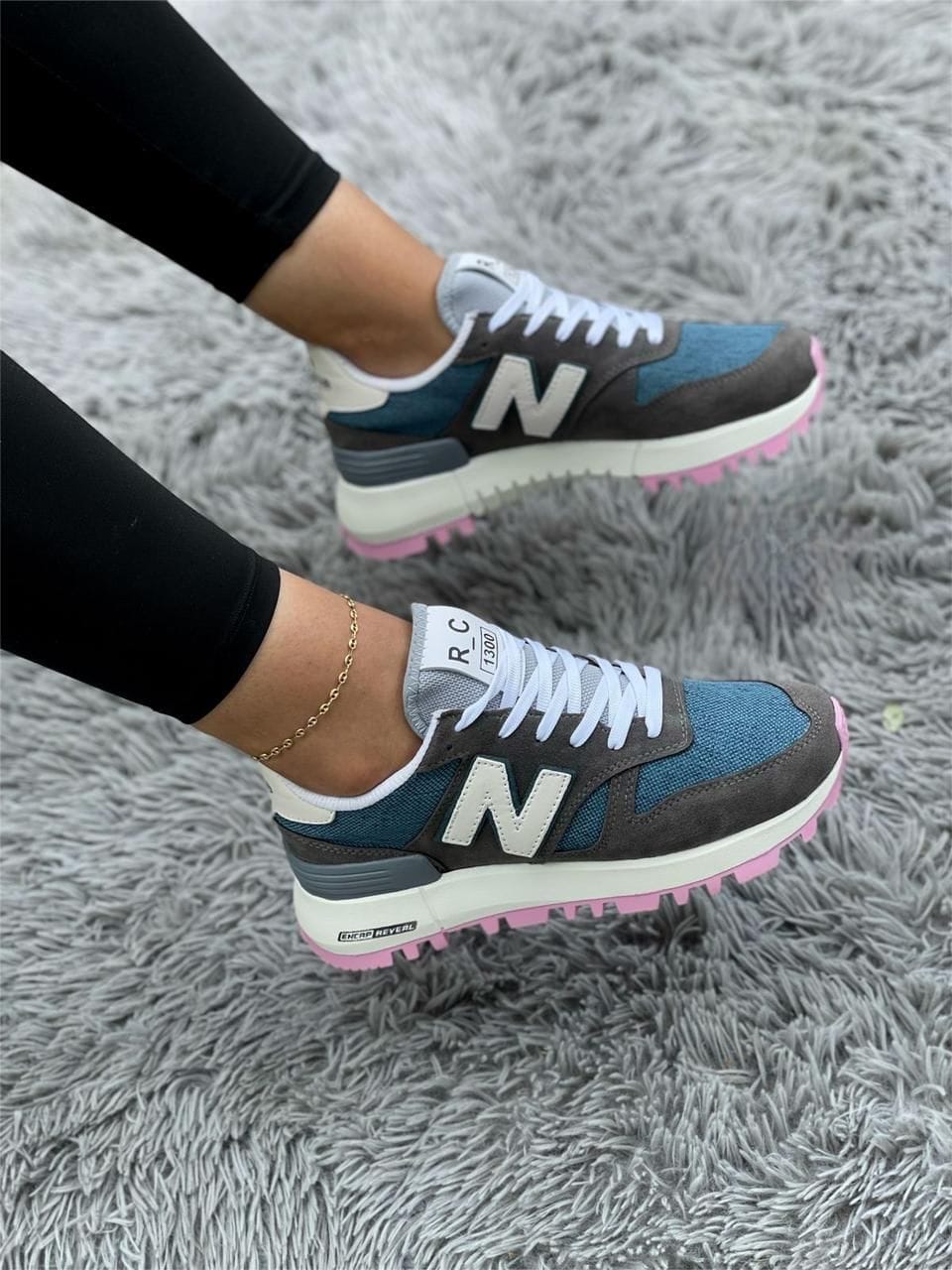 Tenis New Balance Dama Gris Humo Azul